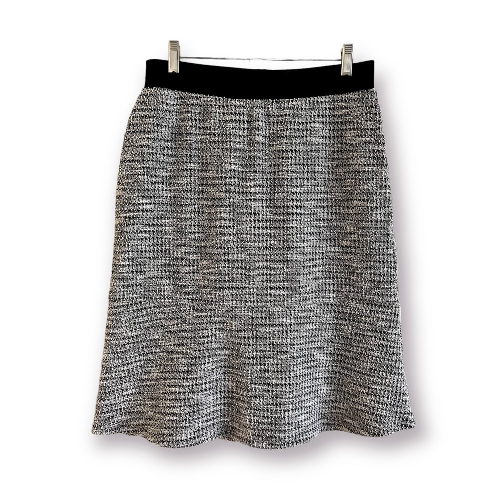 LIZ CLAIBORNE FLARE SKIRT, SIZE 6